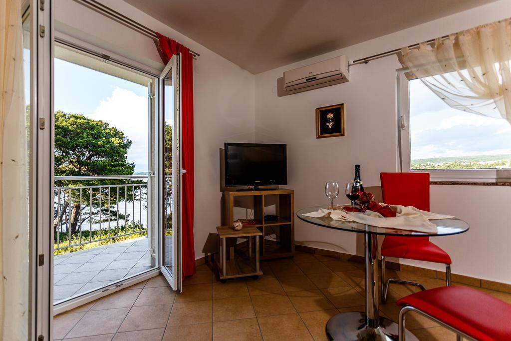 Apartments Mare & Mons Deluxe Malinska Exterior foto