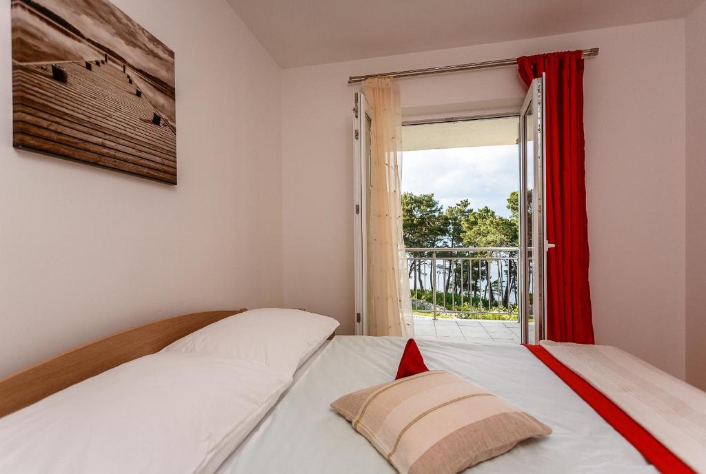 Apartments Mare & Mons Deluxe Malinska Quarto foto